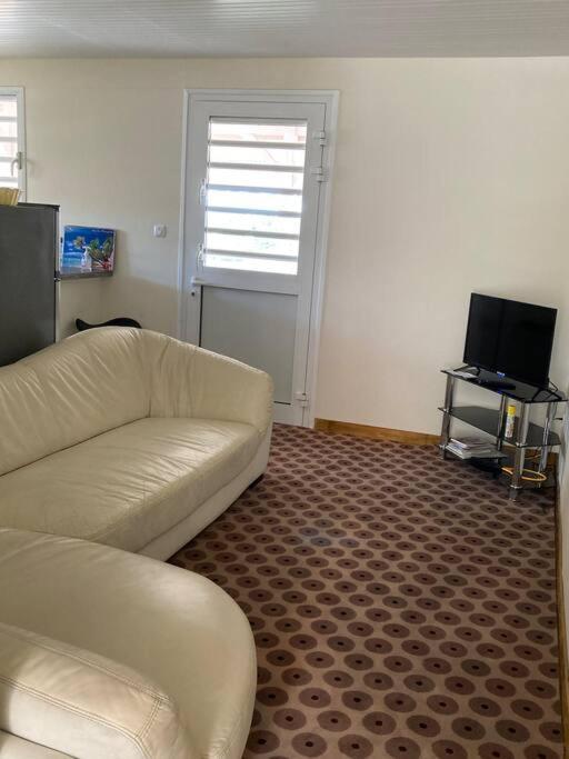 Location Saisonniere Bel Appartement Les Trois-Ilets Exteriör bild